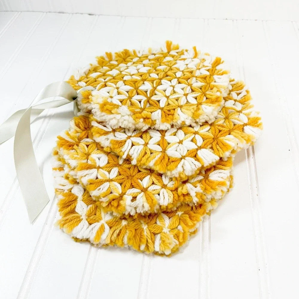 Vintage Yellow Knit Potholder Set - Retro Kitchen‎ Decor